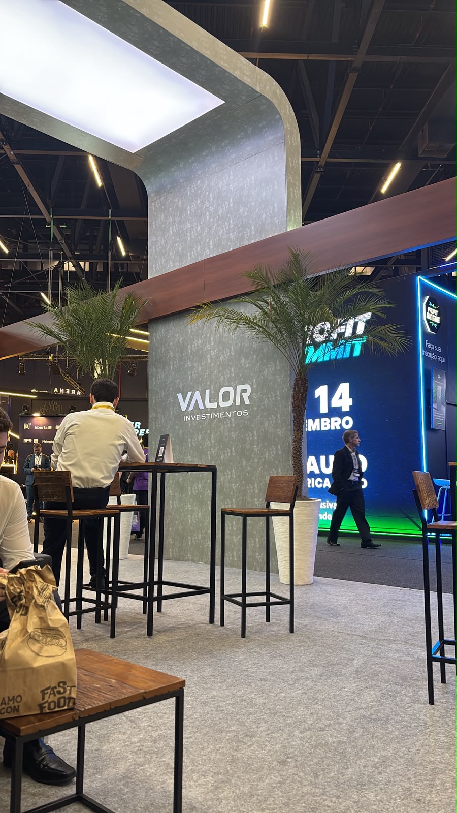 Estande da Valor Investimentos na Expert XP